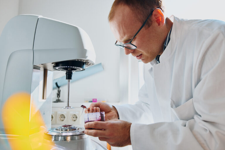 Mitarbeiter im Labor